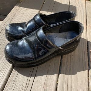 Dansko clogs black patent leather size 39